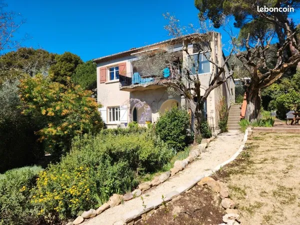 Maison 90 m2 Nyons promenade des Anglais 330 000