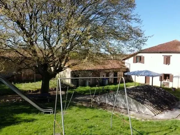 Maison La Chapelle Baton 5 pièce(s) 195 m2