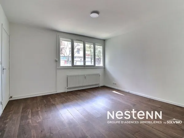 Appartement Saint Priest Centre ville 2 pièces 54 m2 Place de stationnement Cave