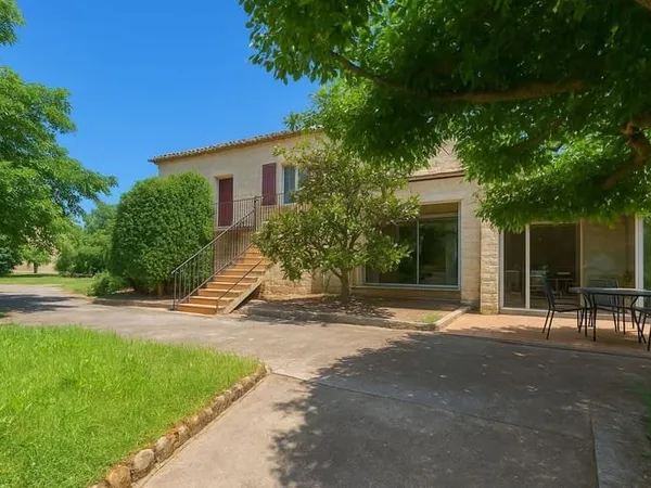 Maison 6 pièces 207 m²