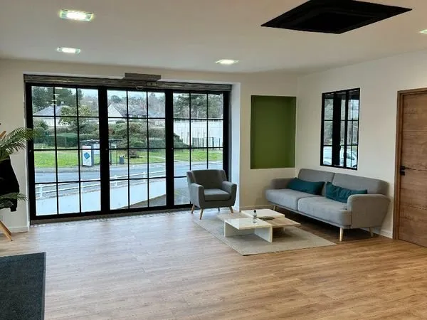 Bureaux 280 m² MURS ERIGNE