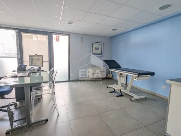 Local d'activité/bureau Toulouse Barrières de Paris / La Vache 100 m2