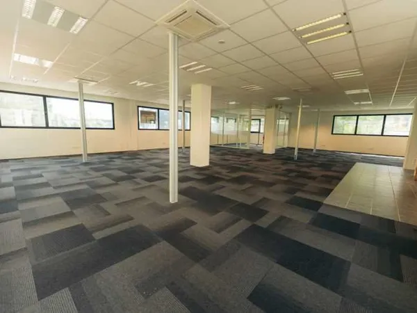 PLATEAU DE BUREAUX A LOUER KERGARADEC