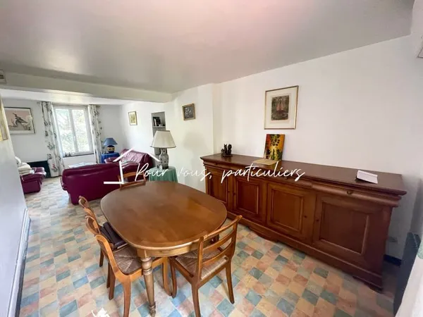 IMMEUBLE de rapport 200M2 Loué