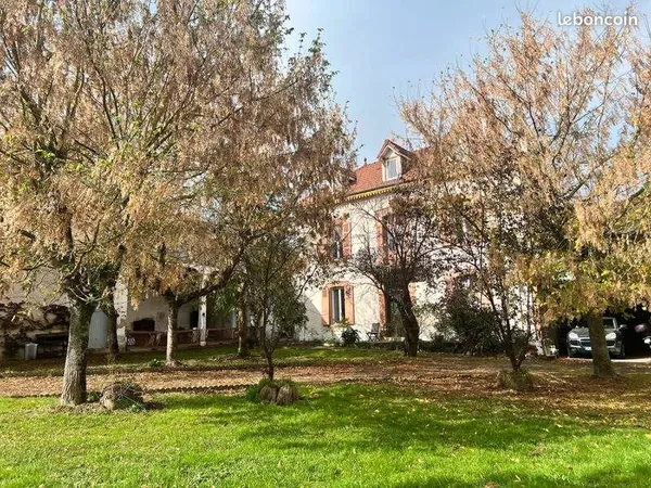 Maison 7 pièces 272 m²