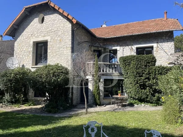 Maison année 30 avec piscine