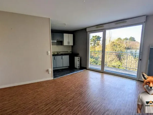 Appartement T2/3 de 50 m² avec balcon, double stationnement et