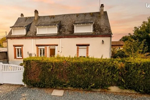 Maison de campagne 120 m² — 3 chambres + bureau — jardin, verger et dépendances — garage — Tercillat