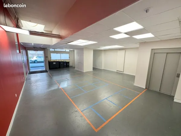 Atelier/Stockage 85m² plain pied Clichy