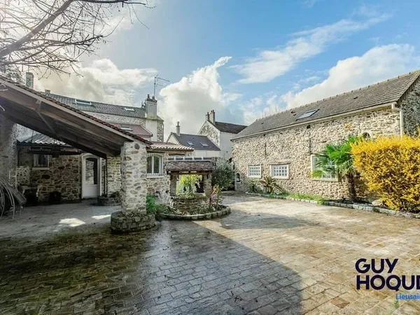 Maison 7 pièces 220 m²