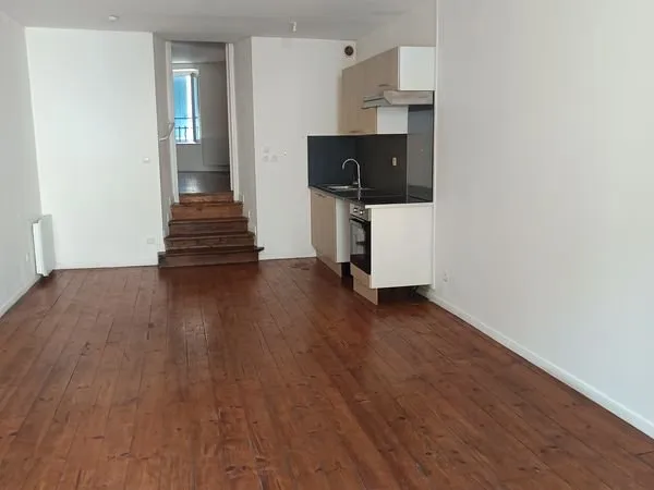 Loue appartement T2, 48 m2
