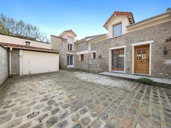 Maison 9 pièces 194 m²