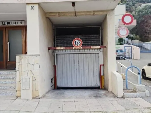 Parking 13 m²