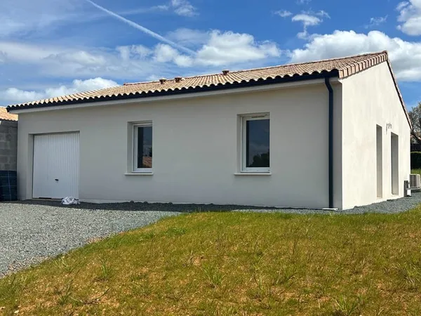Maison Serigne 4 pièce(s)/ 3 chambre(s) 87.33 m2 avec Garage et Jardin