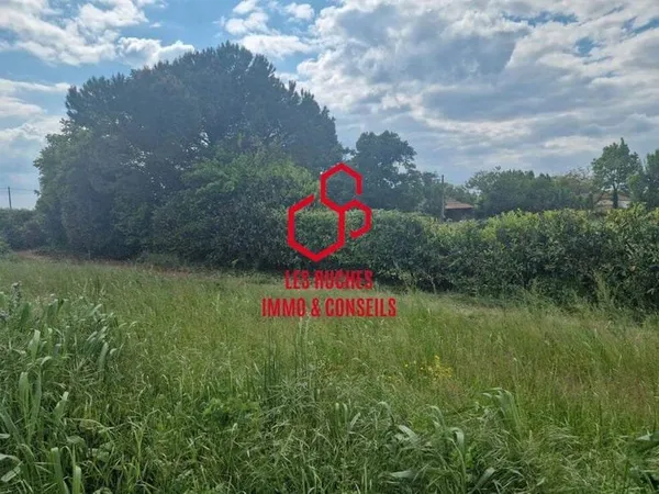 Terrain 400 m²
