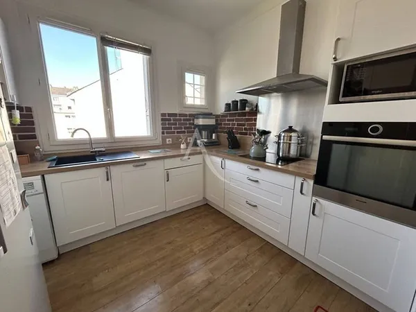 Maison 7 pièces 212 m²