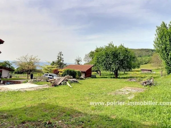 Terrain 591 m²