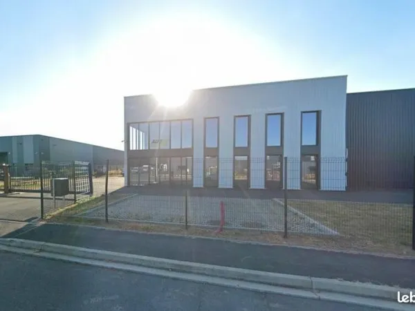 LOCAL D'ACTIVITE 1111 m² JOUÉ-LÈS-TOURS