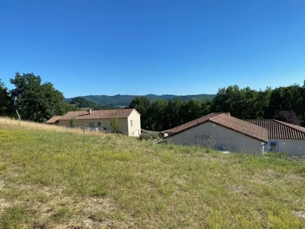 Terrain 1000 m²