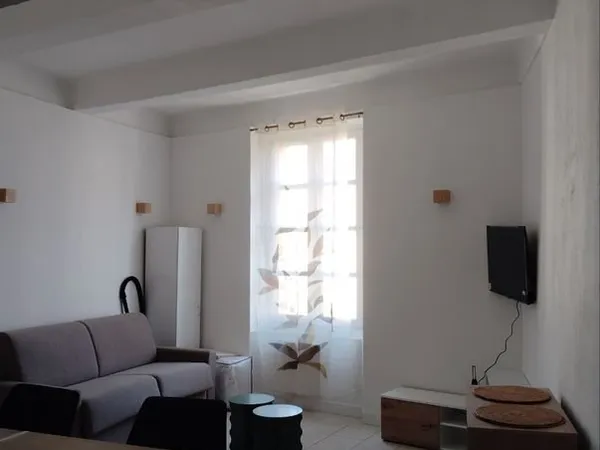Studio meublé