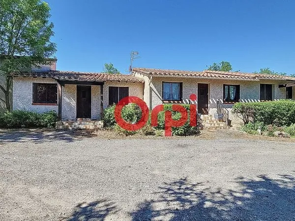 Maison 12 pièces 318 m²