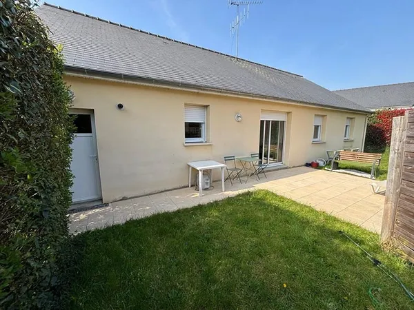 Maison Laval 6 pièce(s) 101 m2