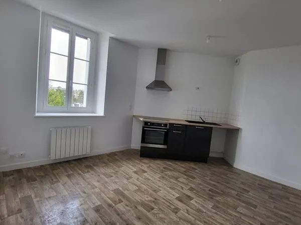 FOUGERES : Appartement T2