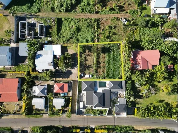 TERRAIN A VENDRE AU TAMPON DE LA REUNION