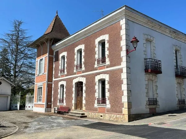 Maison 7 pièces 200 m²