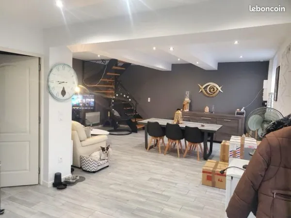 Maison de ville a louer