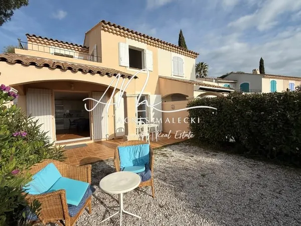 Villa de charme au coeur du village Vue mer plein sud