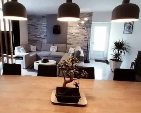 Maison - 7 pièces