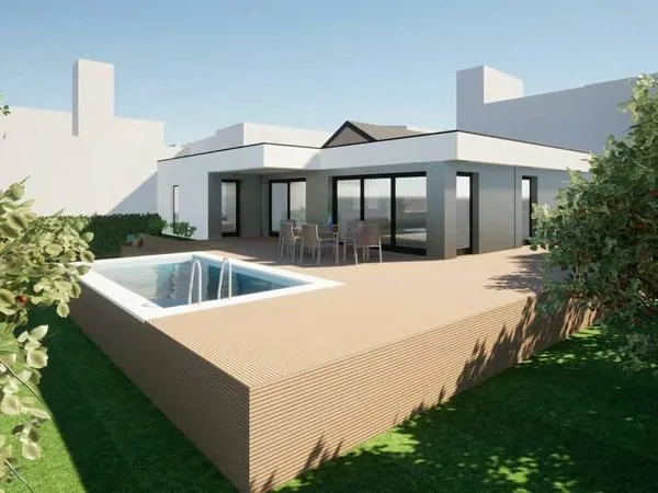 BAN SAINT MARTIN : TERRAIN avec petit BATIMENT A RENOVER