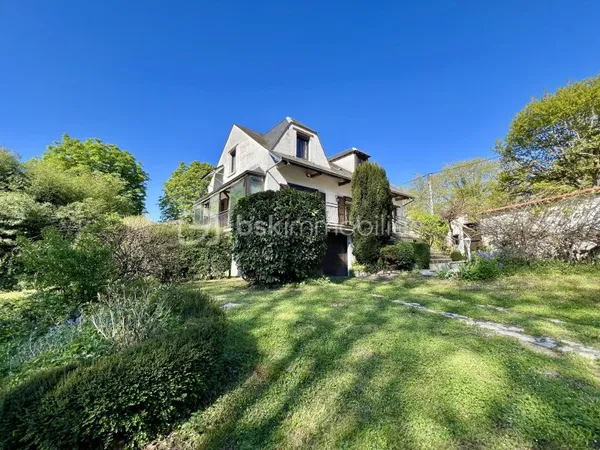 Maison 5 pièces 190 m²