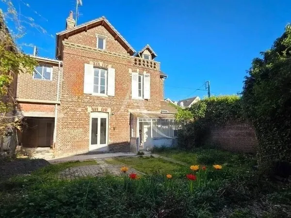 Maison 7 pièces 136 m²