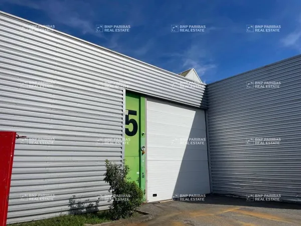 Local d'activité 337 m²