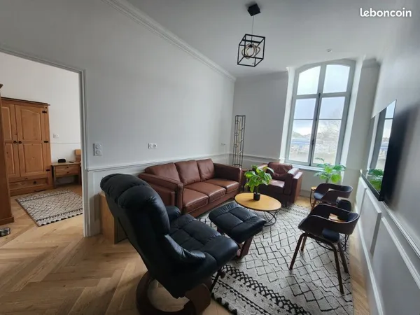 Appartement élégant au bord de la rivière au coeur historique de Confolens