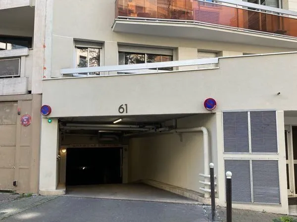 Location garage Paris 18