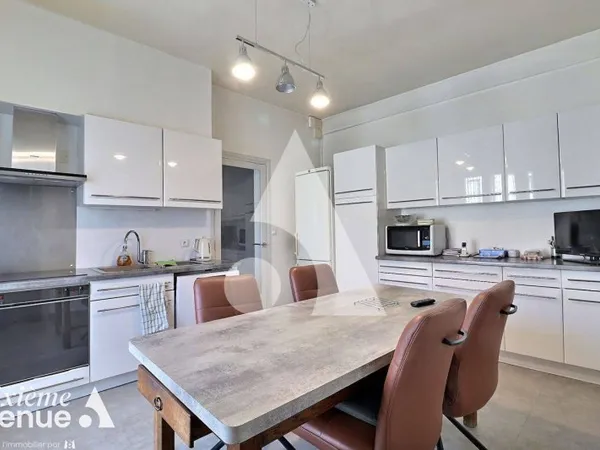 Maison 6 pièces 170 m²