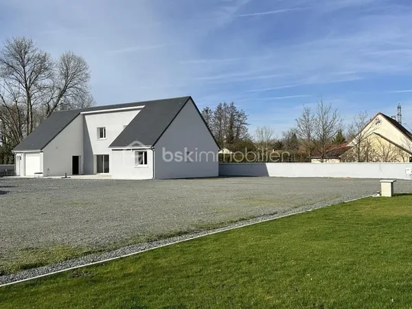 Maison contemporaine neuve très basse consommation accessible PMR