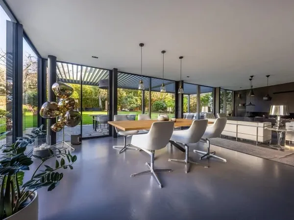 NANTES CENTRE - MAISON CONTEMPORAINE 283 m²
