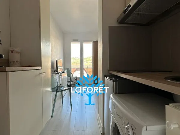 T1 avec balcon et parking - Centre-ville - Aurillac