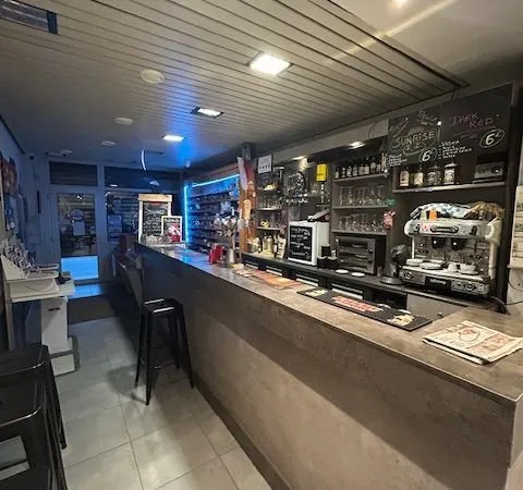 Bar, jeux, tabac 120 m² Estaires