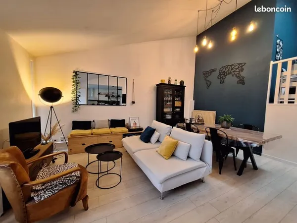 Appartement T3 - 93 m² - en face du CHU et des facultés - Lumineux et fonctionnel