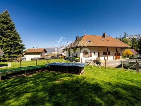 Maison familiale à St-Jorioz avec grand terrain