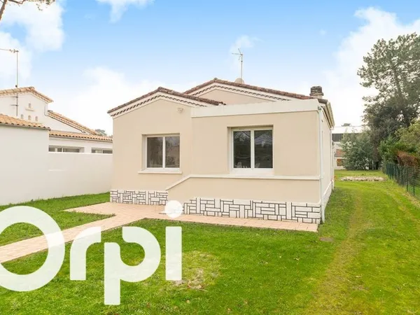Ensemble immobilier composé de 3 maisons