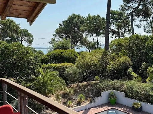 Maison 8 pièces 231 m²