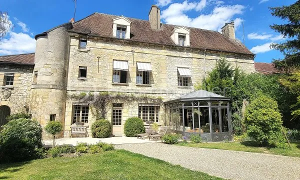 Maison 10 pièces 497 m²