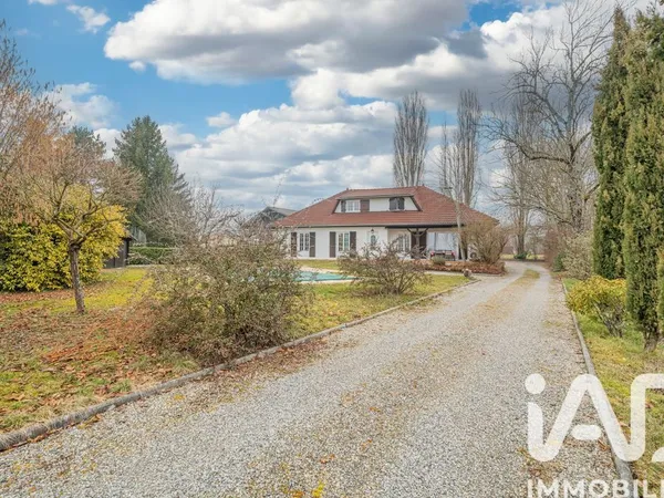 Vente Maison traditionnelle 8 pièces