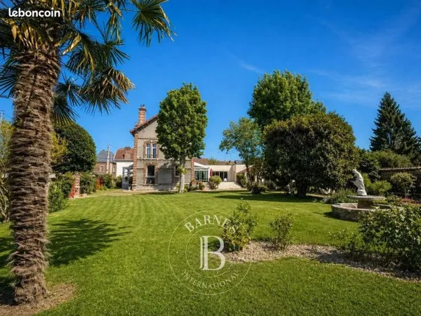Propriété 10 pièces 245 m²